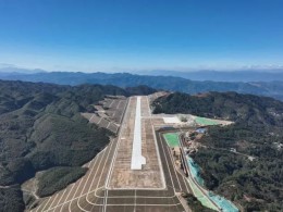 云南鳳慶通用機(jī)場建設(shè)工程項(xiàng)目土石方、地基處理及排水工程施工